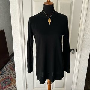 100% Merino Wool Banana Republic Sweater with Zipper Details | Size S